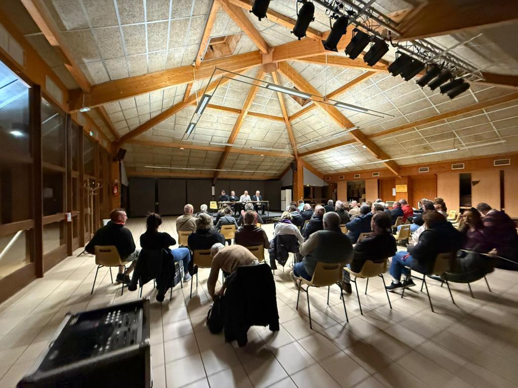 Première réunion publique du 18 octobre